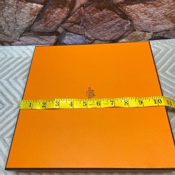 AUTHENTIC HERMES GIFT BOXES - Picture 4 of 15